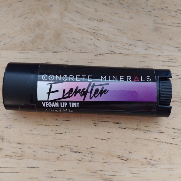 Vegan Lip Tints - - Picture 3 of 9